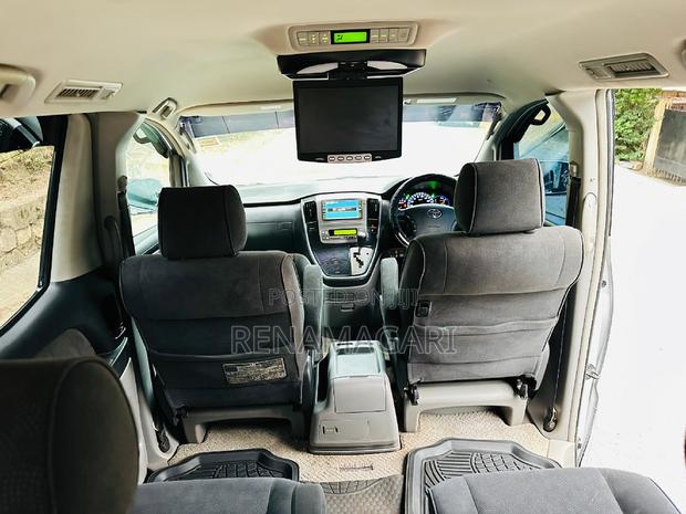 Toyota Alphard 1961 Silver