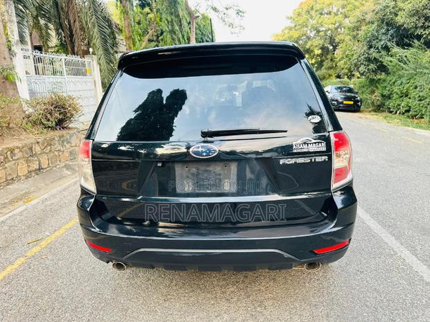 Subaru Forester 2011 Black