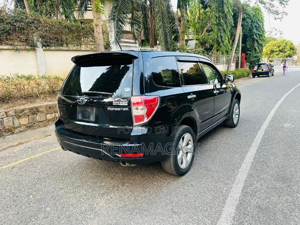 Subaru Forester 2011 Black