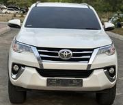 Toyota Fortuner 2.4 D RWD 2018 White for sale