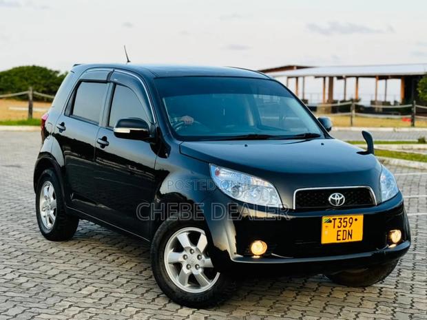 Toyota Rush 2010 Black