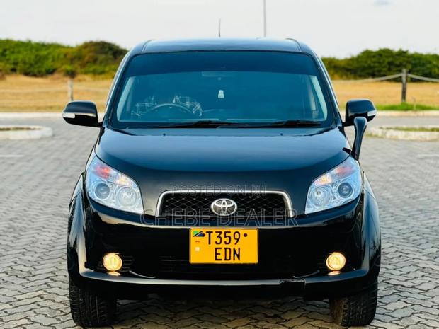 Toyota Rush 2010 Black