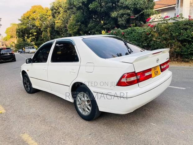 Toyota Vista 2000 White