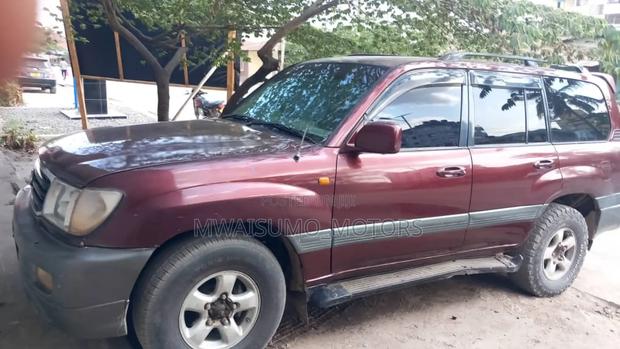 Toyota Land Cruiser 2005 Burgundy