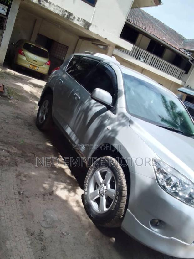 Toyota RAV4 2.0 VVT-i 2008 Gray