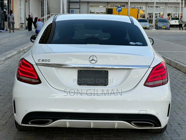 Mercedes-Benz C-Class 2014 Pearl