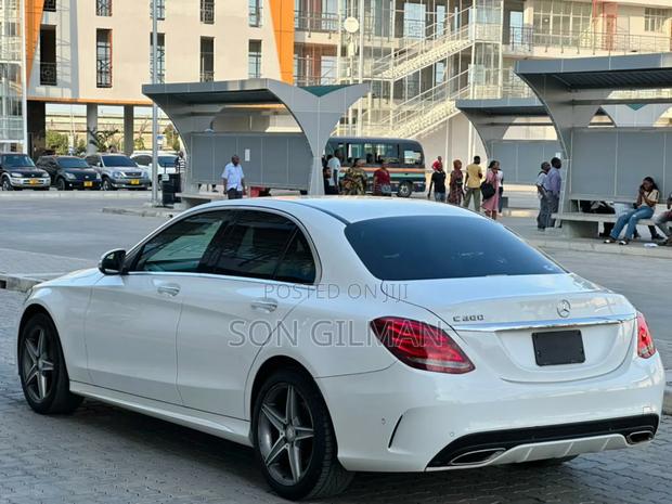 Mercedes-Benz C-Class 2014 Pearl