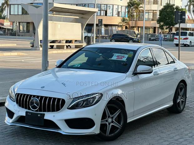 Mercedes-Benz C-Class 2014 Pearl