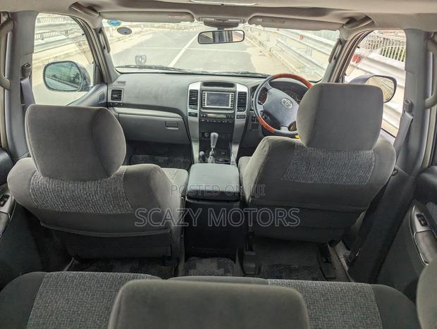 Toyota Land Cruiser Prado 2006 Gray