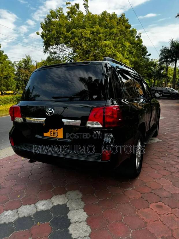 Toyota Land Cruiser 2014 Matt Black