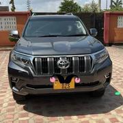 Toyota Land Cruiser Prado 2012 Gray for sale