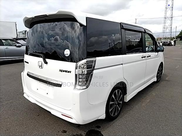 Honda Stepwgn 2013 Pearl