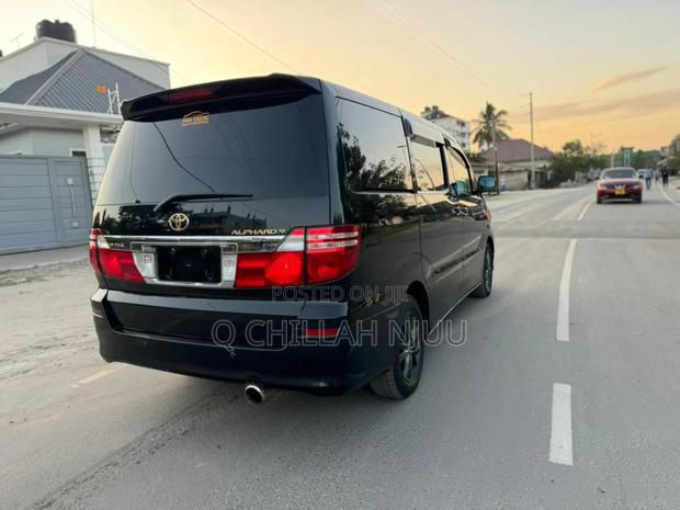 Toyota Alphard 2004 Black