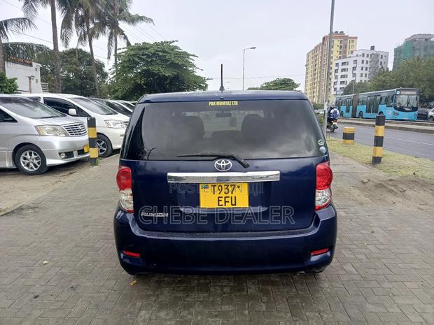 Toyota Corolla Rumion Hatchback 1.5 FWD 2008 Blue