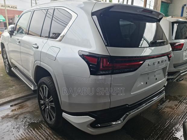 New Lexus LX 2023 White