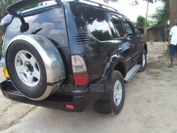 Toyota Land Cruiser Prado 2002 Black