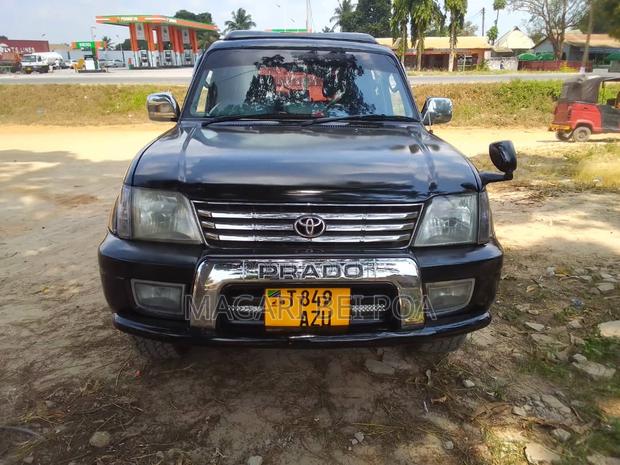 Toyota Land Cruiser Prado 2002 Black