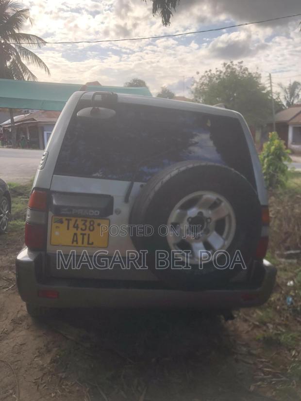 Toyota Land Cruiser Prado 2002 Silver