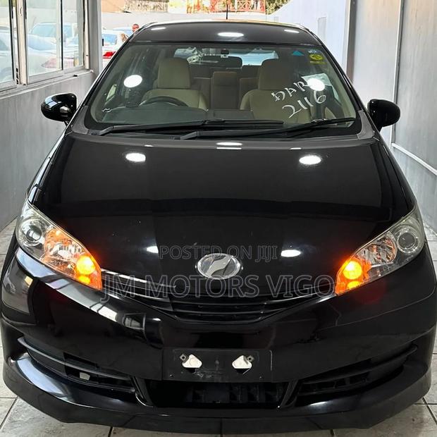 Toyota Wish 2011 Black