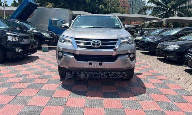Toyota Fortuner 2017 Gray