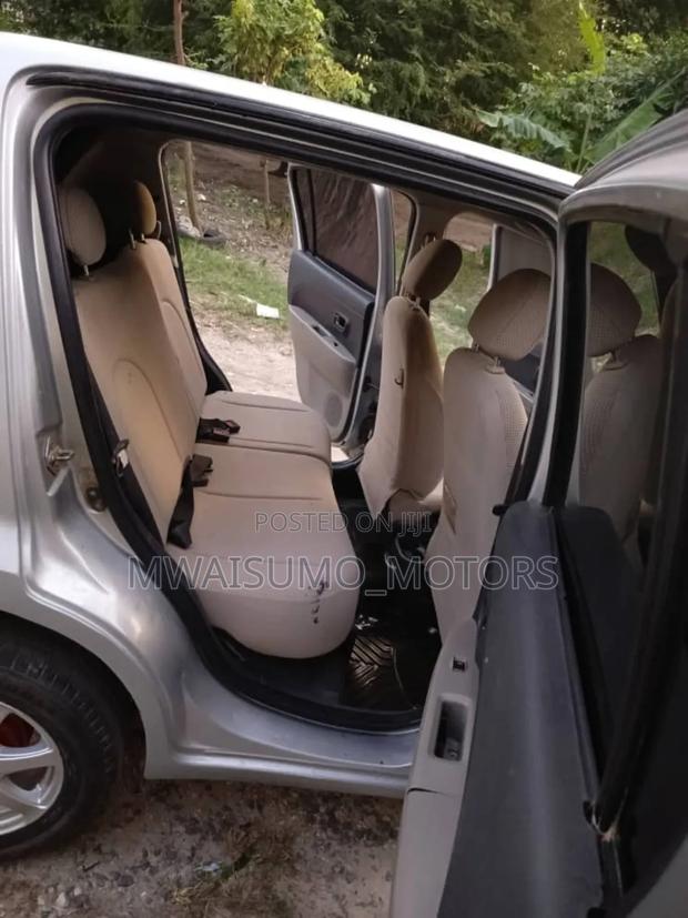 Toyota Passo 2005 Silver