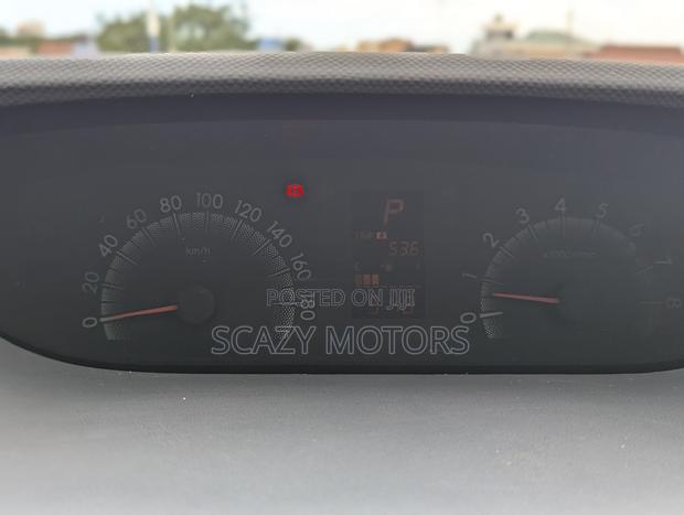 Toyota Ractis 2009 Silver