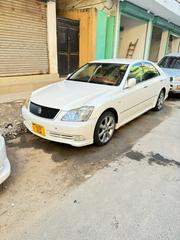 Toyota Crown Royale 2005 White for sale
