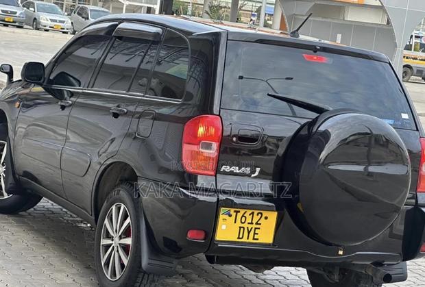 Toyota RAV4 Automatic 2003 Black