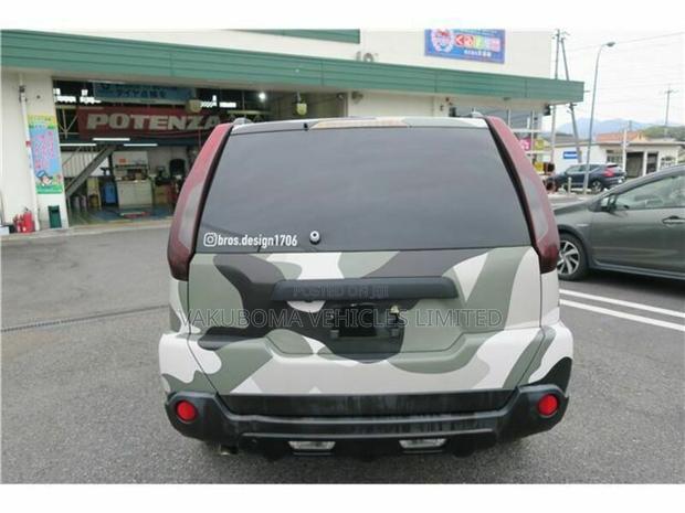 Nissan X-Trail 2011 Green