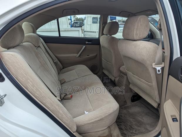 Toyota Premio 2005 White