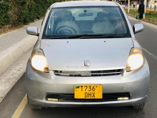 Toyota Passo 2006 Silver