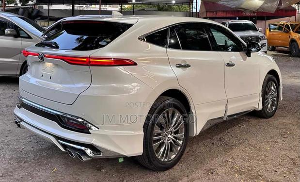 Toyota Harrier 2022 Pearl