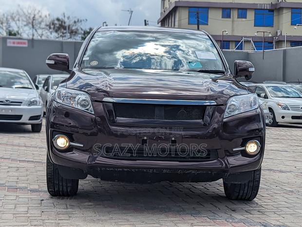 Toyota Vanguard 2010 Black