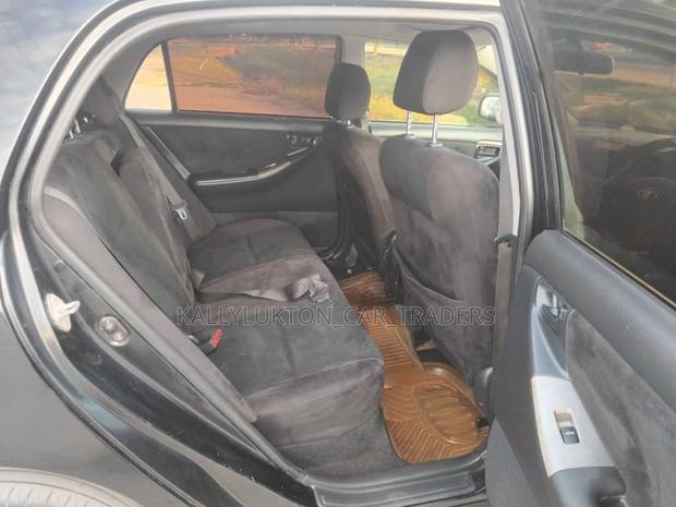 Toyota Corolla RunX 2005 Black