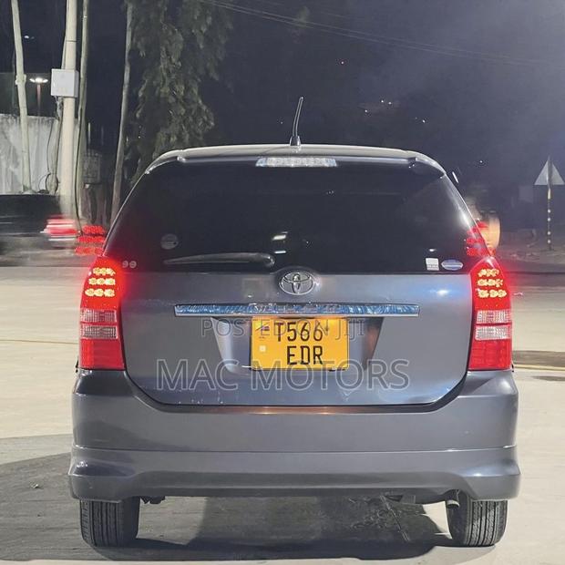 Toyota Wish 2003 Gray