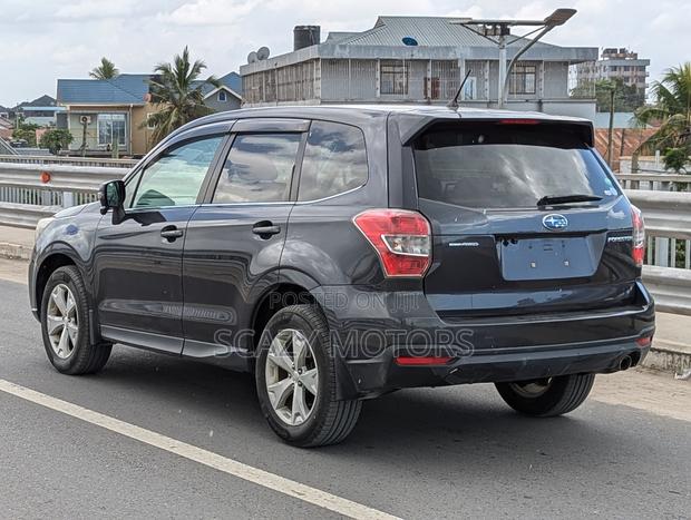 Subaru Forester 2014 Black