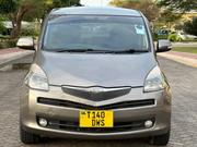 Toyota Ractis 1.5 AWD 2006 Gray for sale