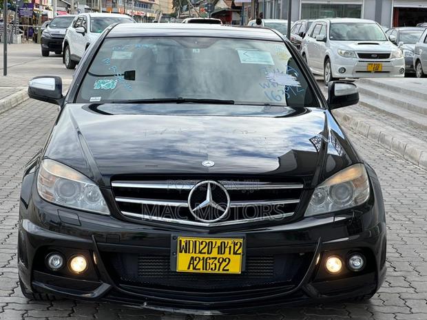 Mercedes-Benz C-Class 2009 Black