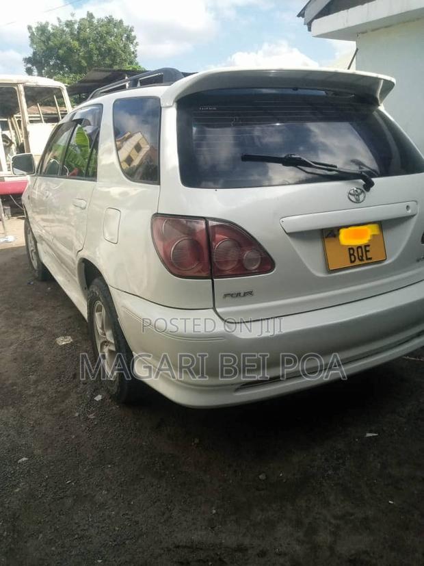 Toyota Harrier 2001 White