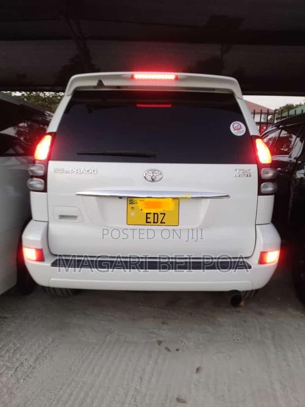 Toyota Land Cruiser Prado 2007 White