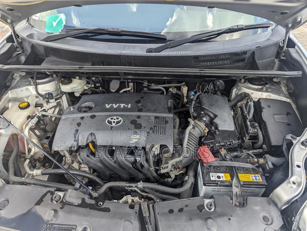 Toyota Corolla Rumion 2009 Silver