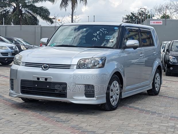 Toyota Corolla Rumion 2009 Silver