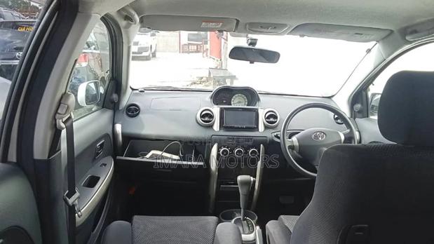 Toyota IST 2005 Silver