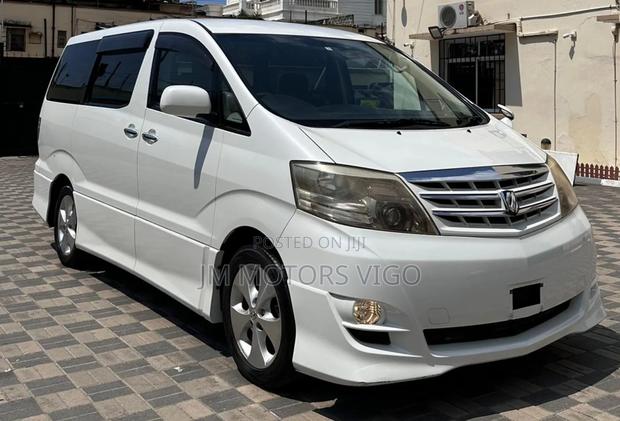 Toyota Alphard 2007 White