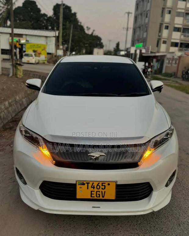 Toyota Harrier 2015 White