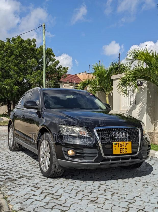 Audi Q5 3.2 Premium Quattro 2010 Black