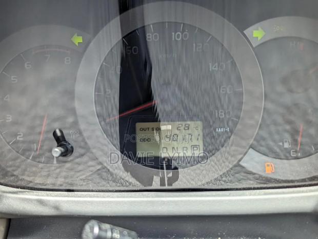 Toyota Vanguard 2007 White