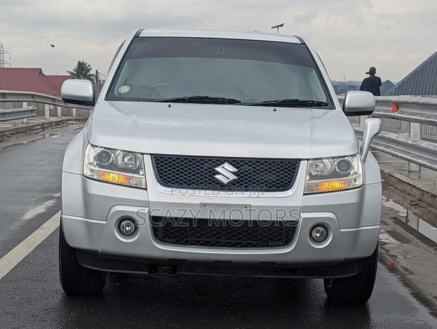 Suzuki Escudo 2007 Silver