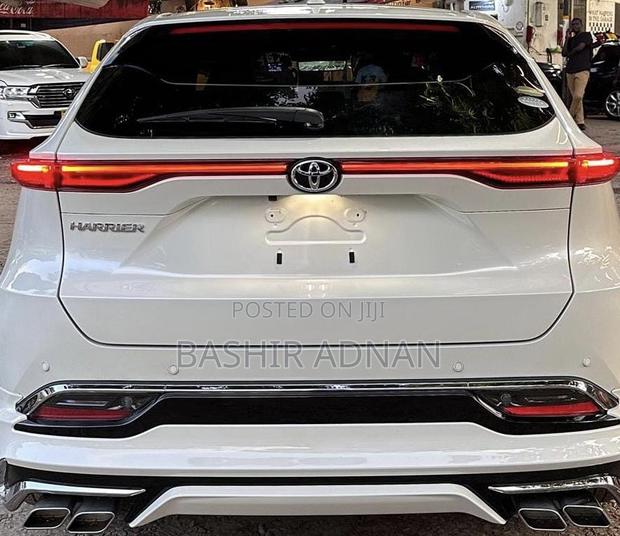 Toyota Harrier 2022 White