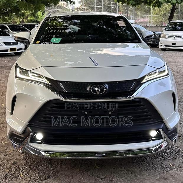 Toyota Harrier 2022 White